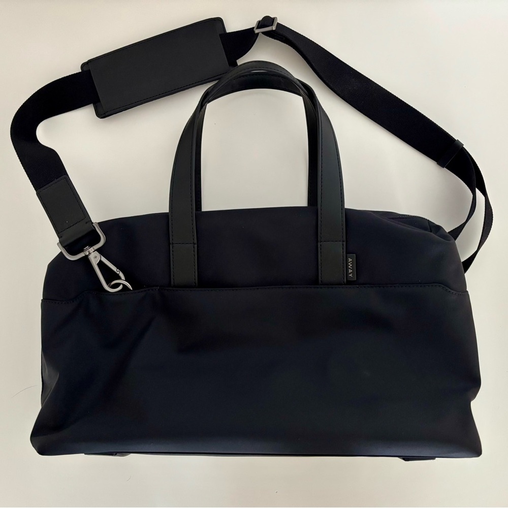 Away “The Everywhere Bag” Black Tote